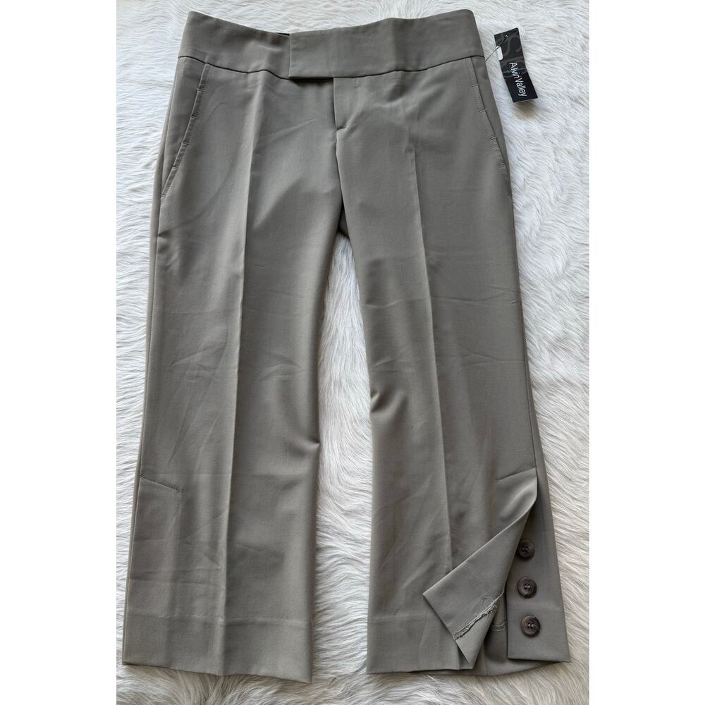 NWT Alvin Valley Cropped Pants -Cedar
XS.  4US  36Euro